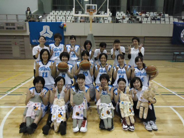 女子バスケ集合_201211