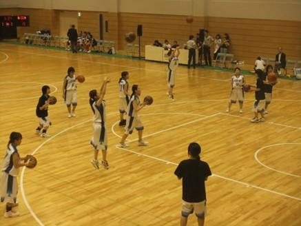女子バスケ練習_2012